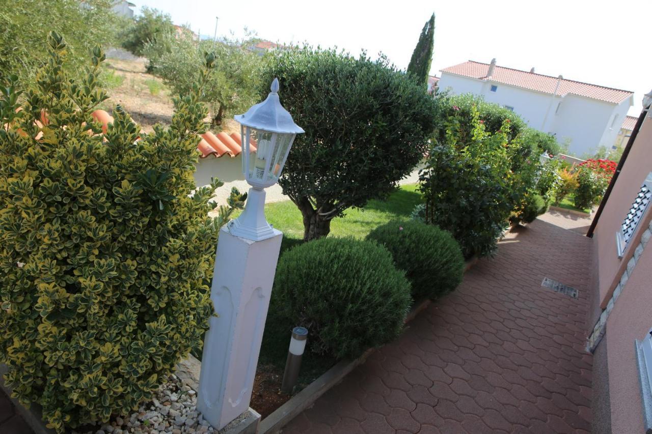 Villa Marica Vodice Habitación foto